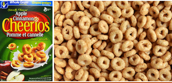 céréales et boîte Apple Cinnamon Cheerios de General Mills (2012)