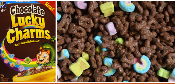 céréales et boîte Chocolate Lucky Charms de General Mills (2015)